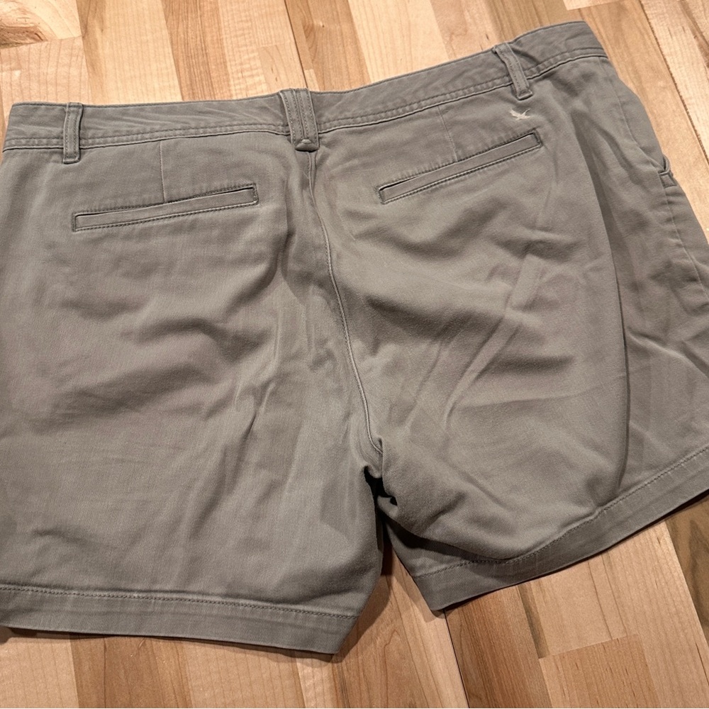 Eddie Bauer Women's Gray Shorts - Picture 2 of 3